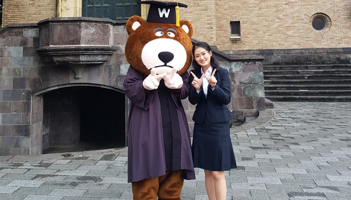 scholarship guide waseda university student Wang Yuelin