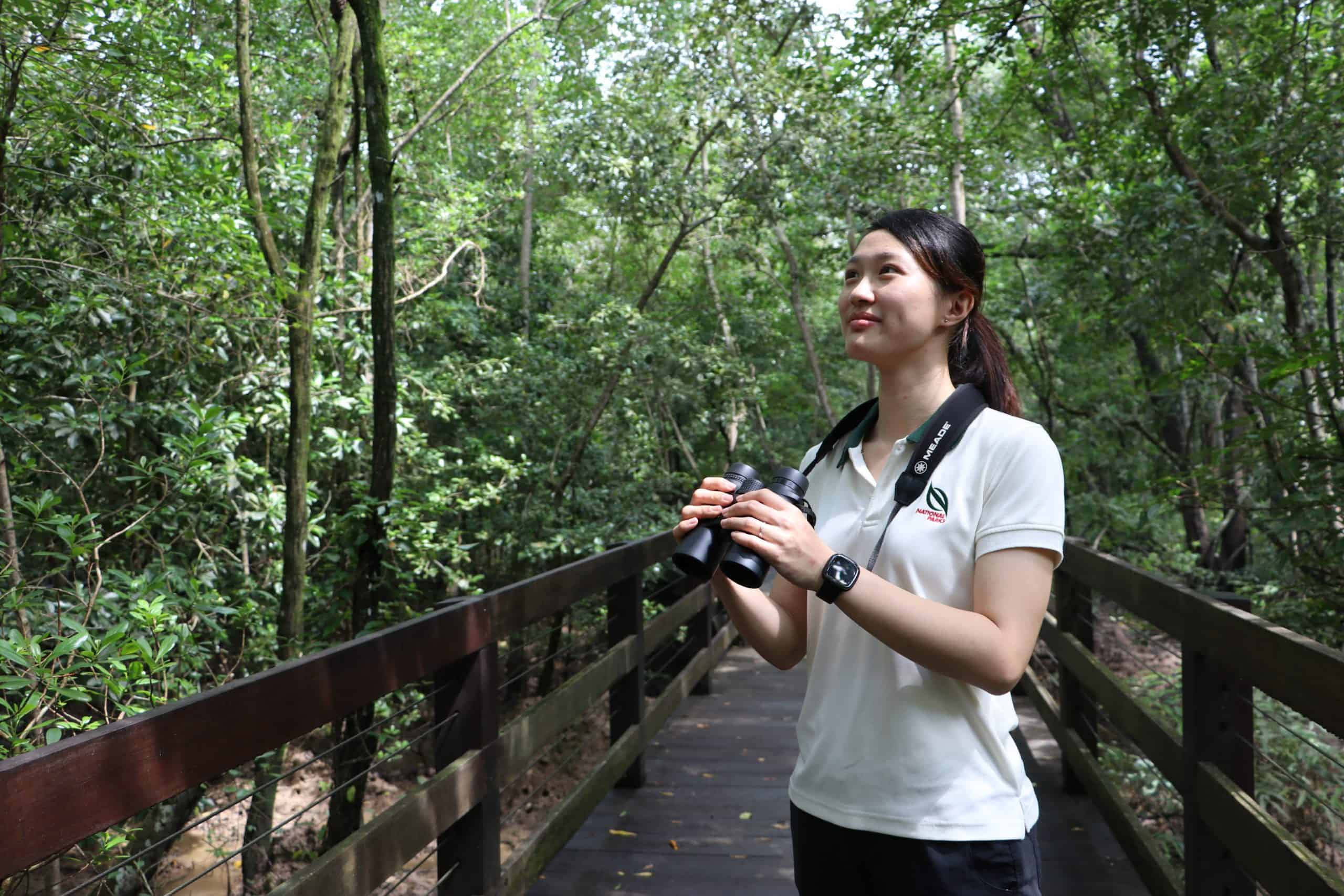 Scholarship Guide As Diverse as the variety of life nparks scholar Tok Yin Xin